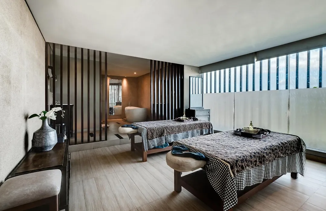Harris Hotel Seminyak-1